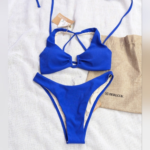 berlook/ new with tags /Small / Medium / Large / Navy U-Ring Bikini - Picture 1 of 2